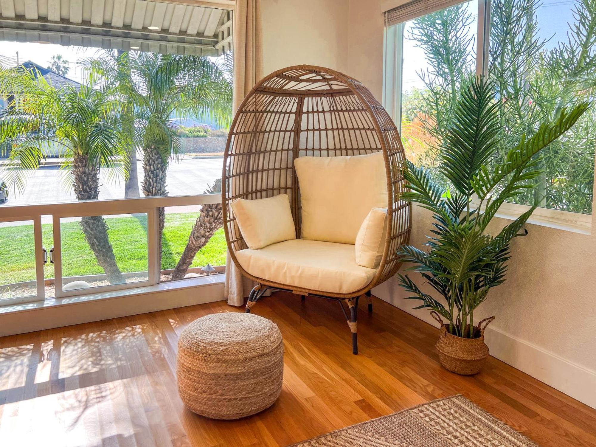 Holiday home Modern Boho Oasis - Fast Wifi & Shuffleboard! *
